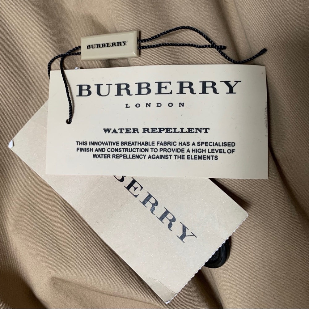❗️SOLD❗️🎉2xHP🎉 Burberry Tan Trench Coat Sz 8R - Picture 9 of 15